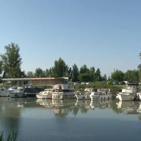 Apartamento Le Cantomerle - Parking Gratuit Sur Place - Terrasse - Jardin - Au Bord Du Canal - 2 A 3 Personnes *