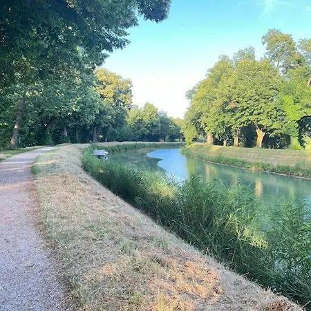 Le Cantomerle - Parking Gratuit Sur Place - Terrasse - Jardin - Au Bord Du Canal - 2 A 3 Personnes Daire *