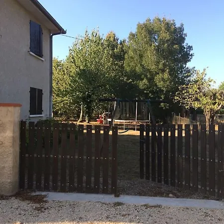 Le Cantomerle - Parking Gratuit Sur Place - Terrasse - Jardin - Au Bord Du Canal - 2 A 3 Personnes *