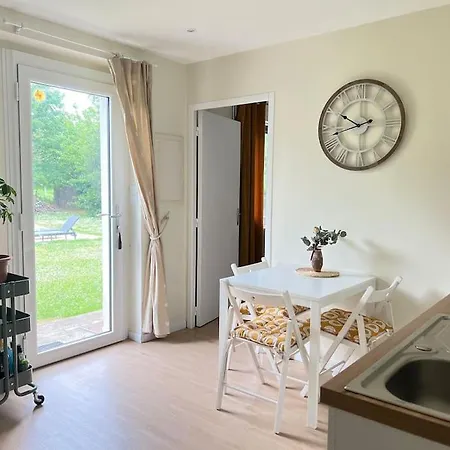 Le Cantomerle - Parking Gratuit Sur Place - Terrasse - Jardin - Au Bord Du Canal - 2 A 3 Personnes Montauban